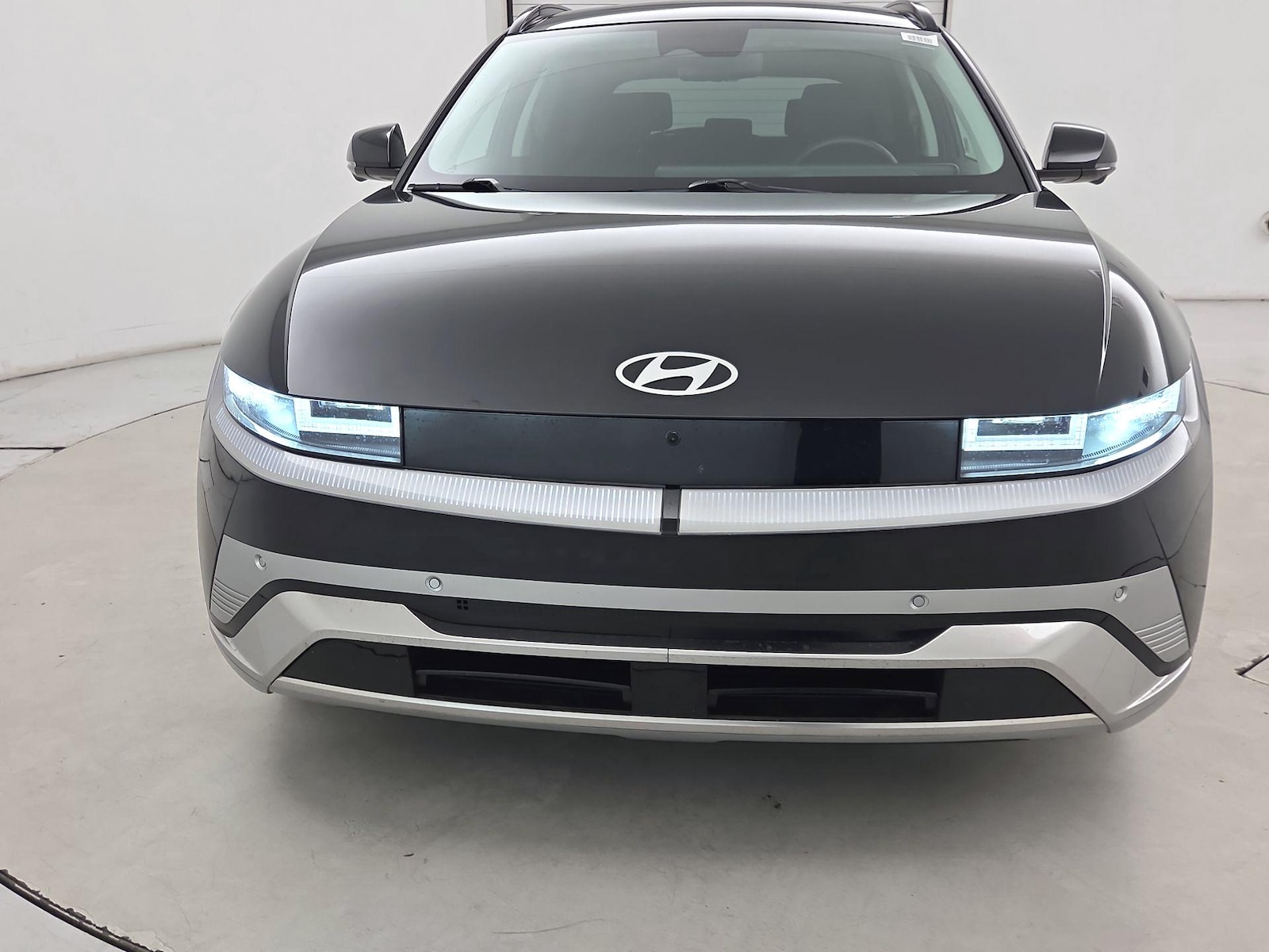 hyundai ioniq 5 2025 7YAKRDDC9SY010050 image hyundai ioniq 5 2025 7YAKRDDC9SY010050 image